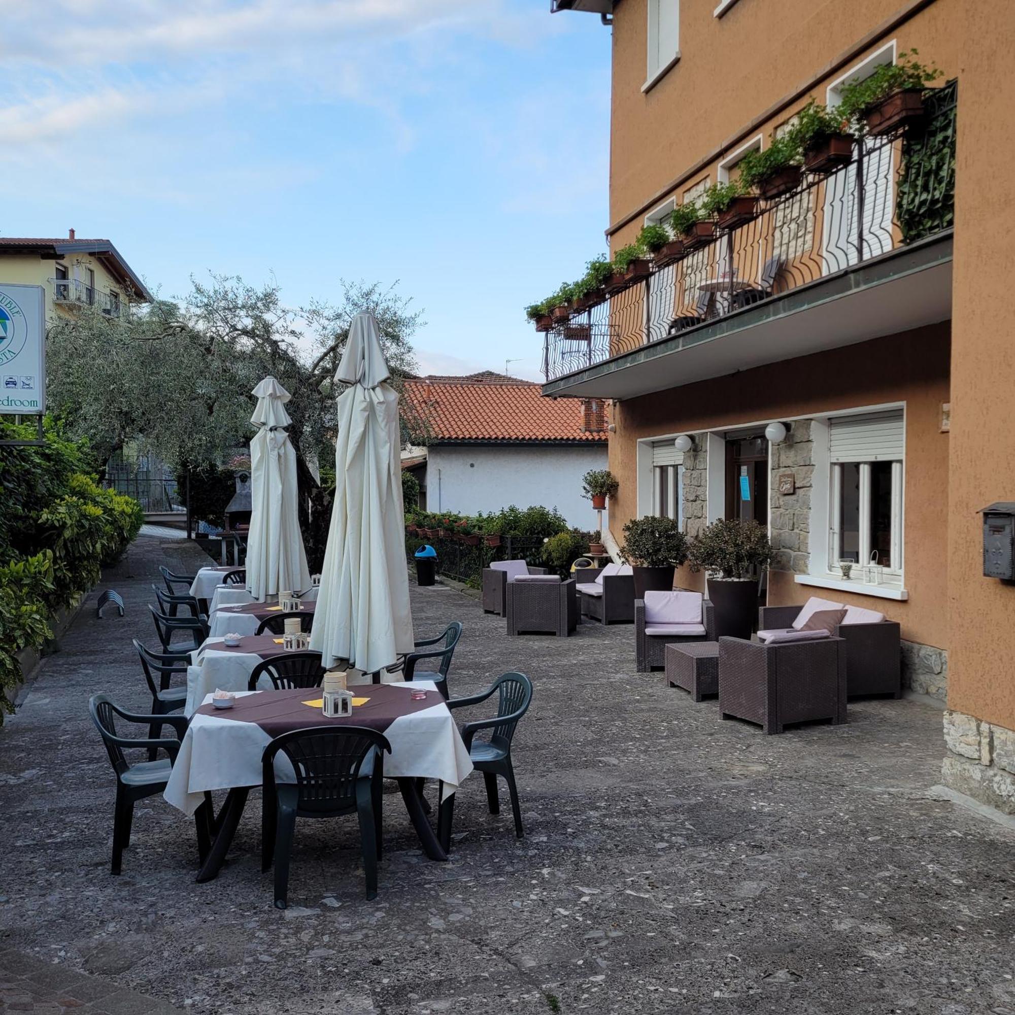 Hotel Bellavista Meuble Monte Isola Dış mekan fotoğraf