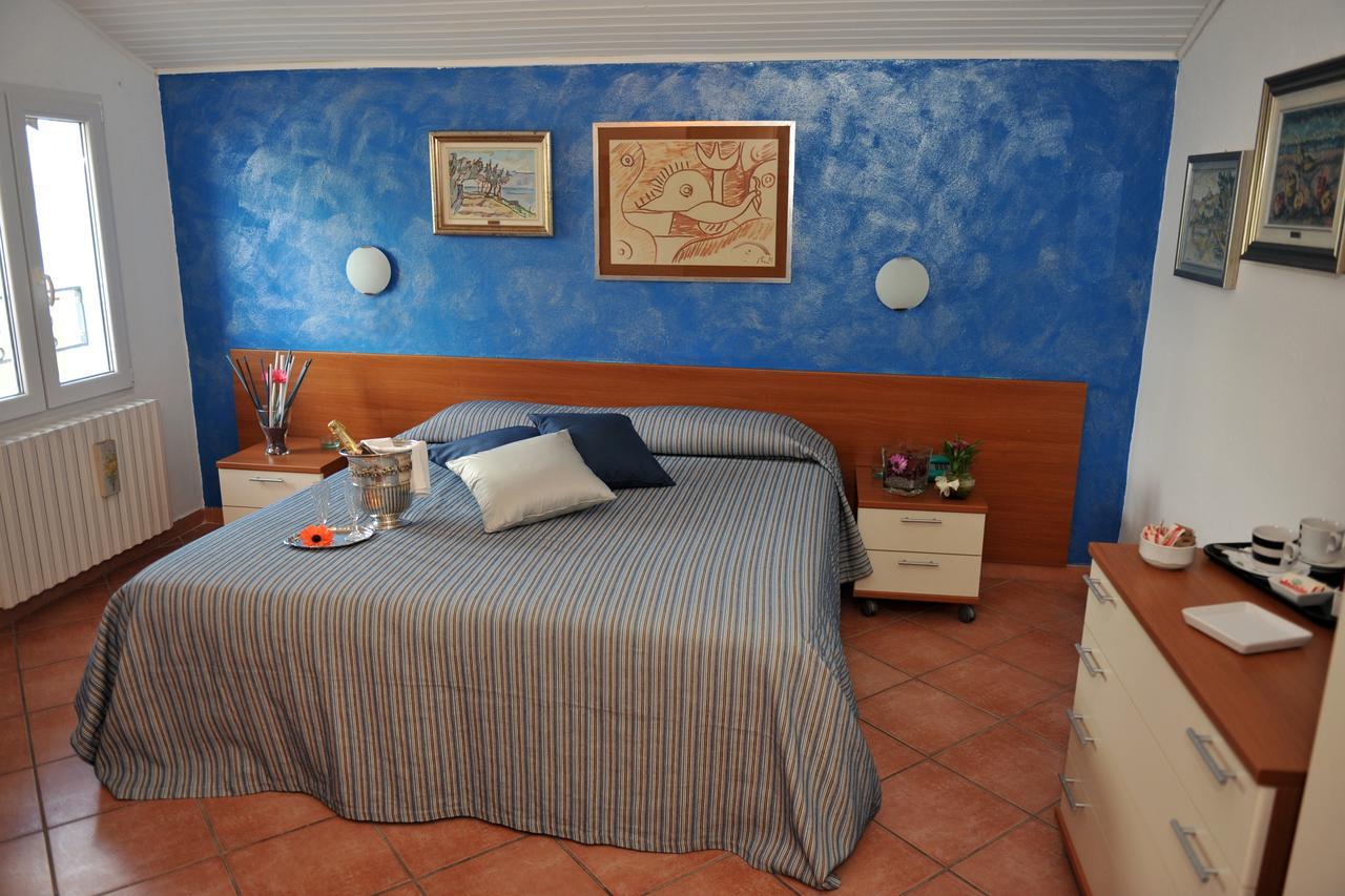 Hotel Bellavista Meuble Monte Isola Dış mekan fotoğraf