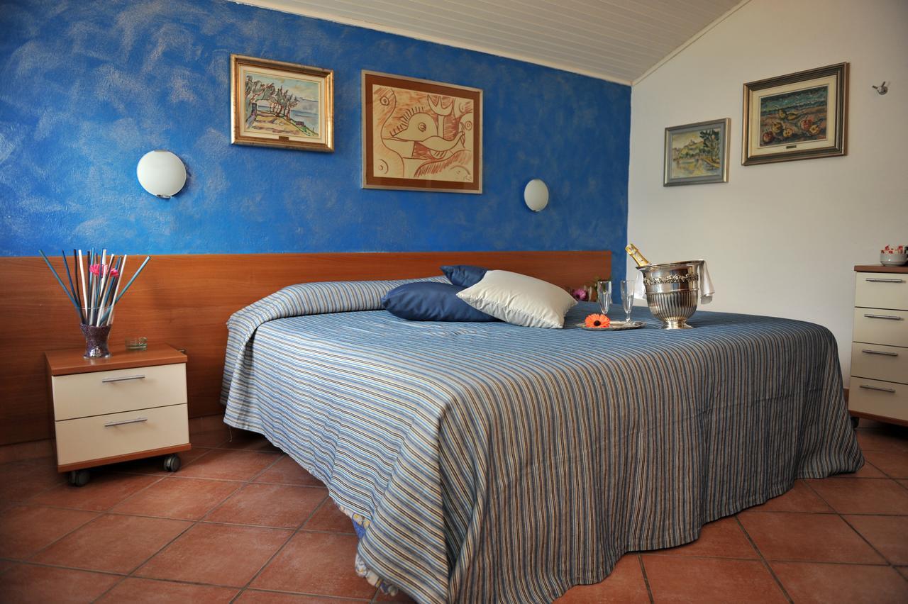 Hotel Bellavista Meuble Monte Isola Dış mekan fotoğraf