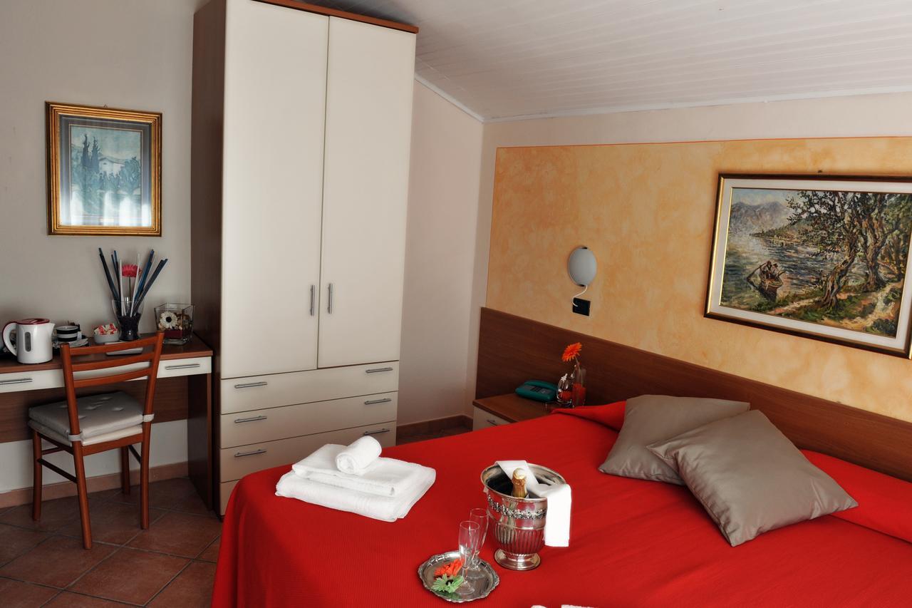 Hotel Bellavista Meuble Monte Isola Dış mekan fotoğraf