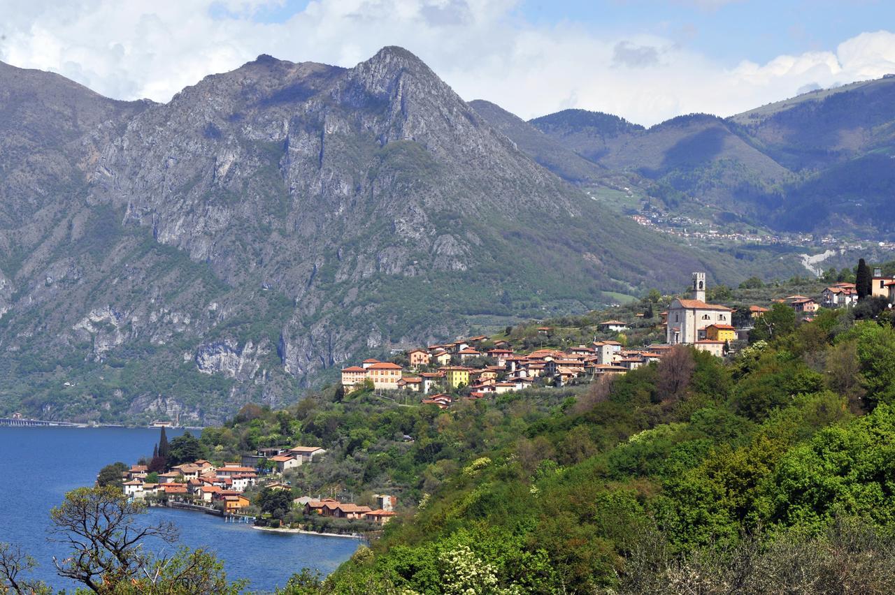 Hotel Bellavista Meuble Monte Isola Dış mekan fotoğraf