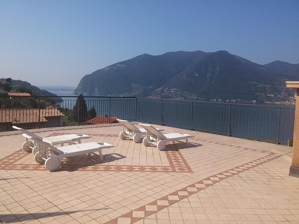 Hotel Bellavista Meuble Monte Isola Dış mekan fotoğraf